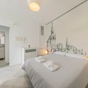 Arco Del Postigo Apartment